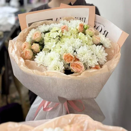 Букетик с коралловыми кустовыми